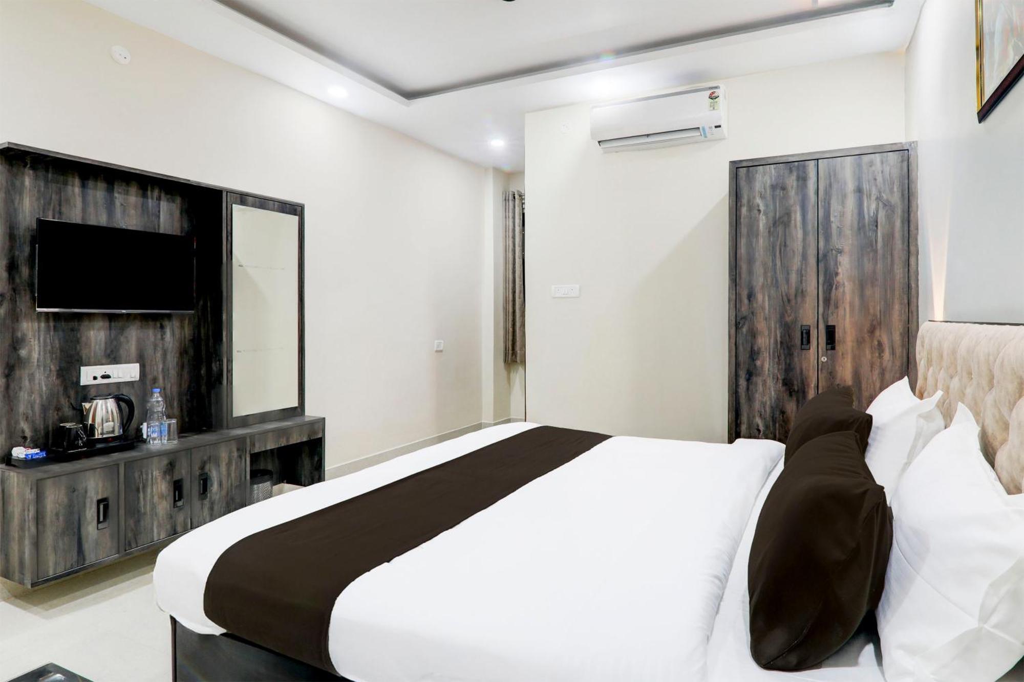ホテル Super Townhouse Gls International ラクナウ エクステリア 写真