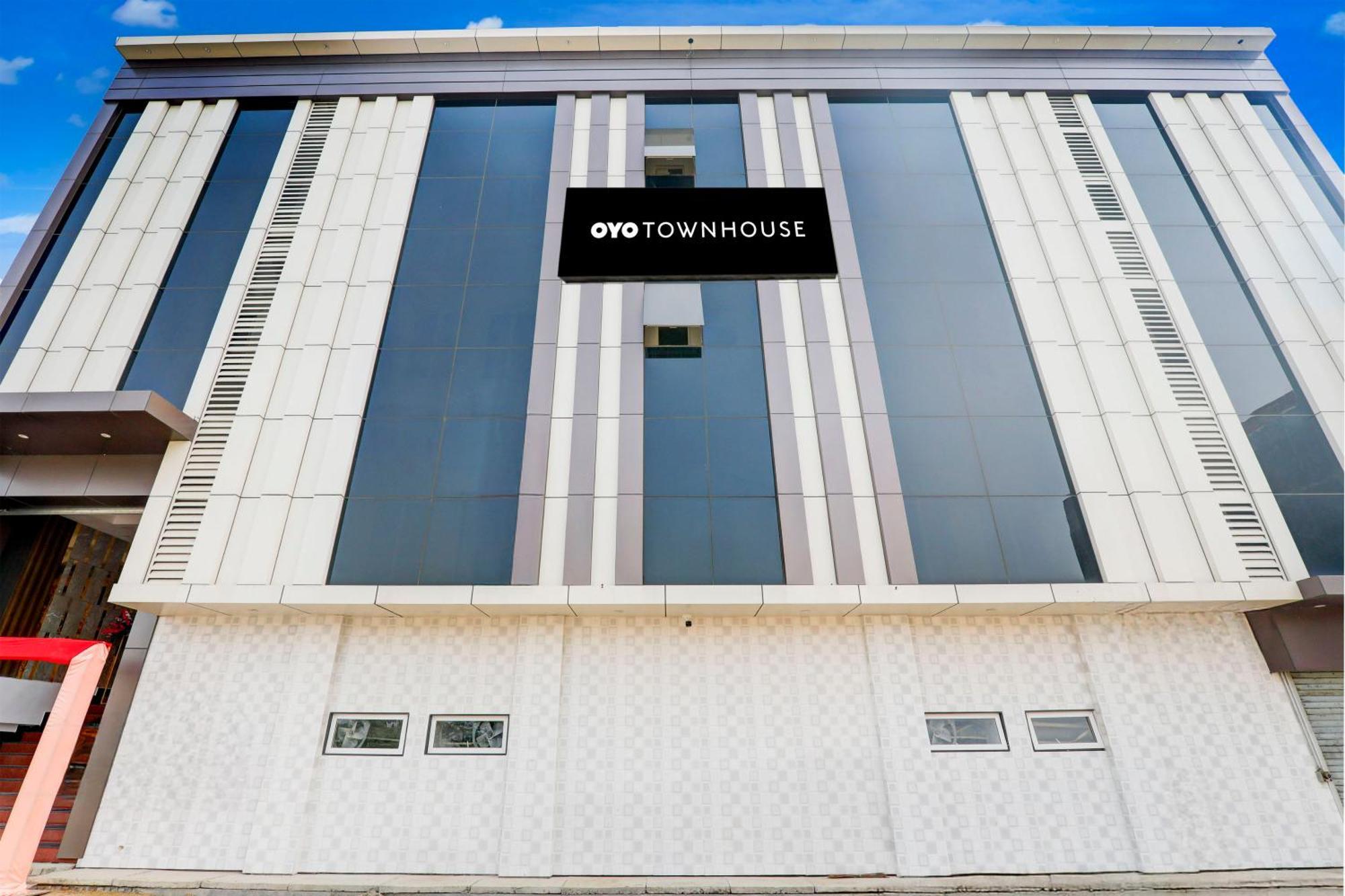 ホテル Super Townhouse Gls International ラクナウ エクステリア 写真
